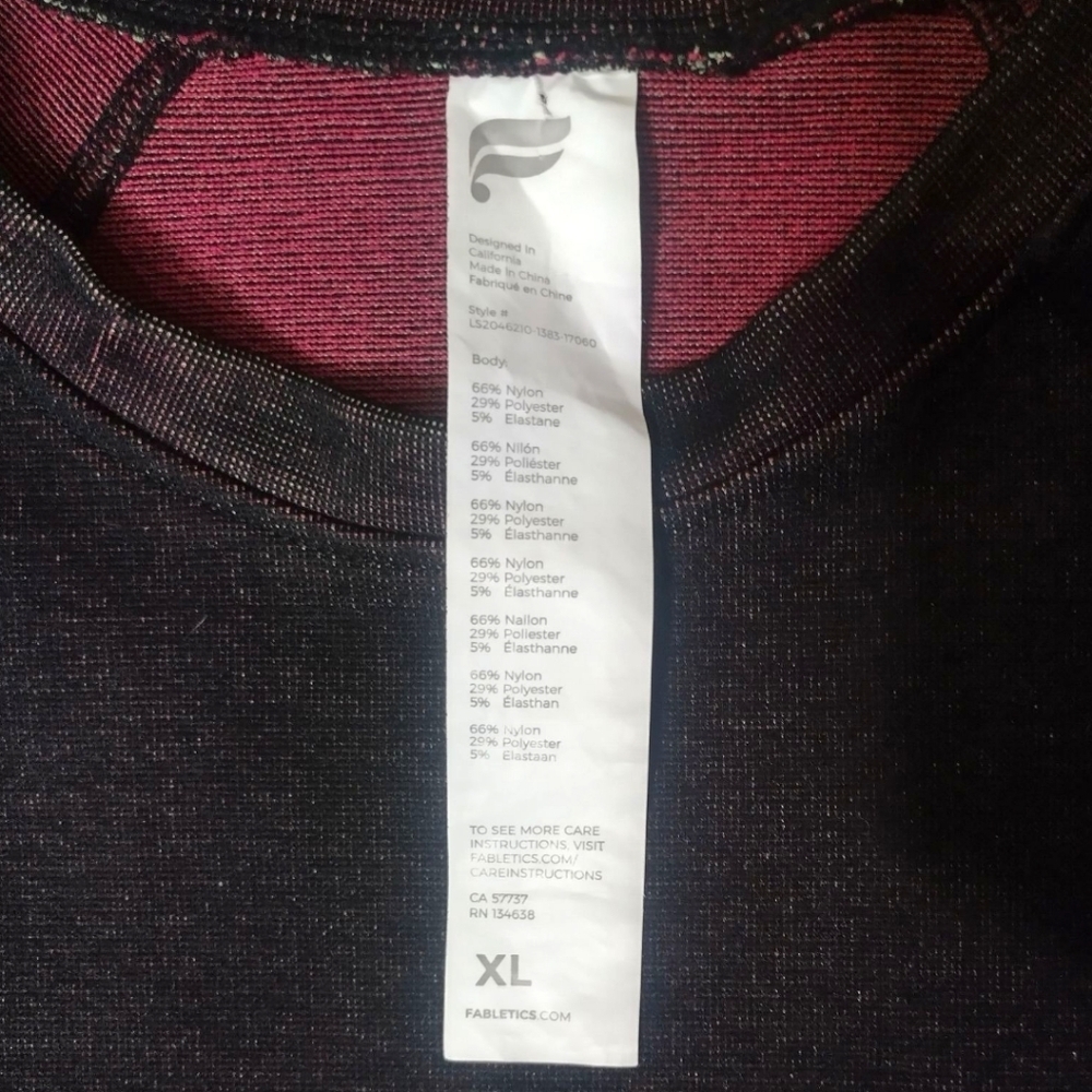Fabletics Long Sleeve Aisley Crop Top | Black Seamless | Size XL | NWOT - Picture 8 of 11